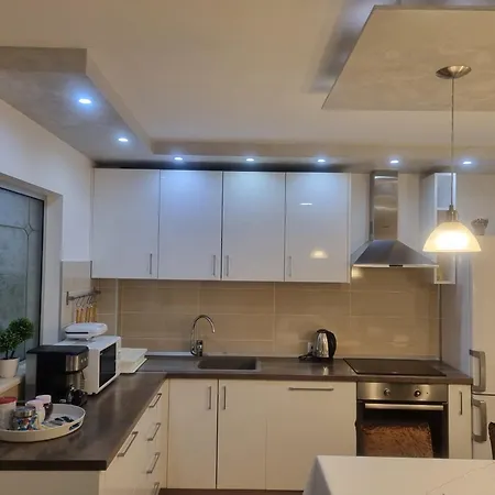 Luxury Oasis Apartman