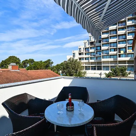 Luxury Oasis Apartman *