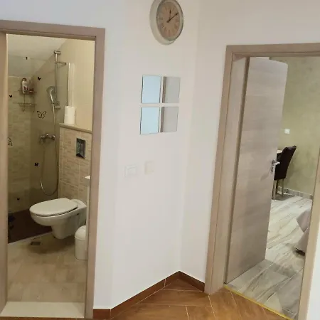Luxury Oasis شقة ماكارسكا