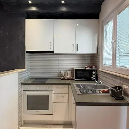 Luxury Oasis Apartament *