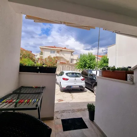 Luxury Oasis Apartment Makarska