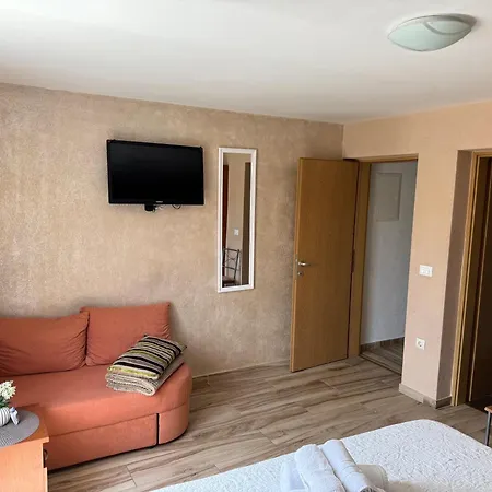 Luxury Oasis Апартаменты *